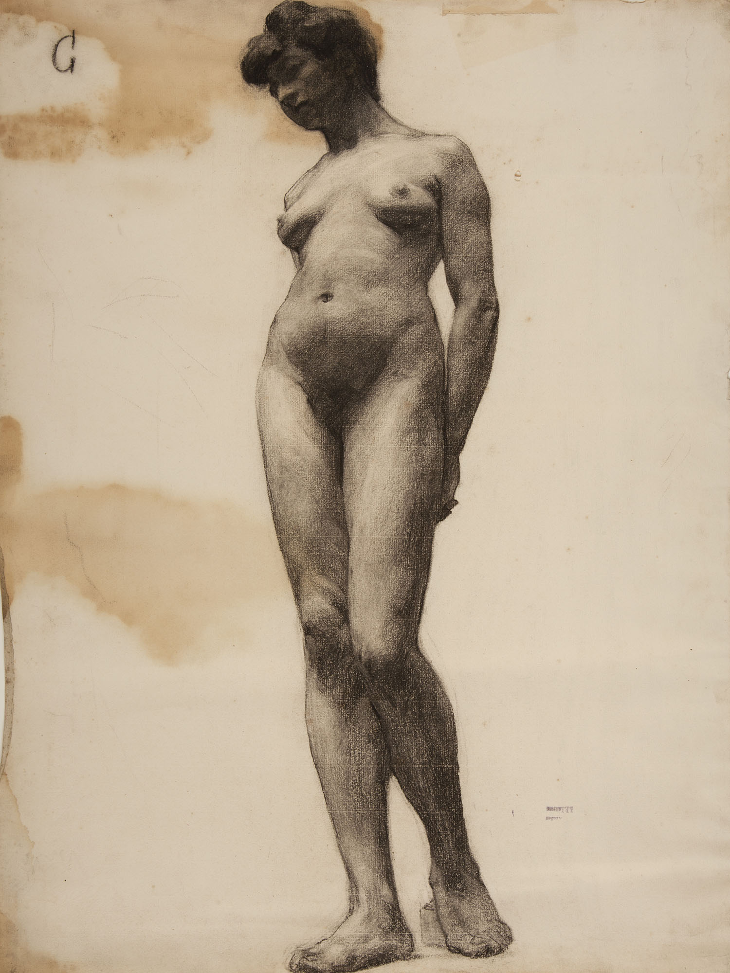 Albert Krehbiel, Untitled (Female Figure), early 20th century. Charcoal on paper. Collection of DePaul University, gift of Rebecca Krehbiel Ryan from the Krehbiel Estate, 2001.7