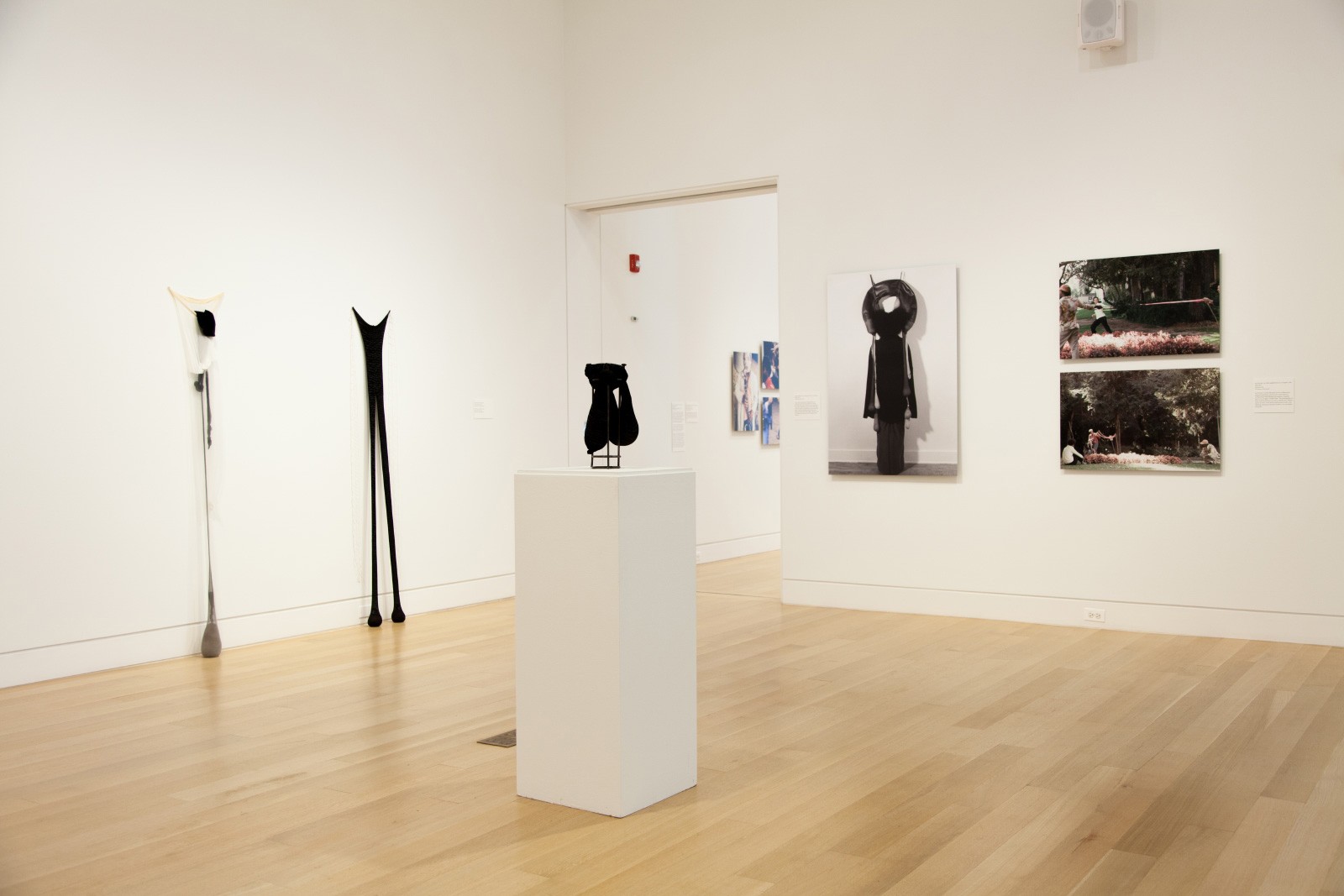 Senga Nengudi: Improvisational Gestures, installation view, 2017