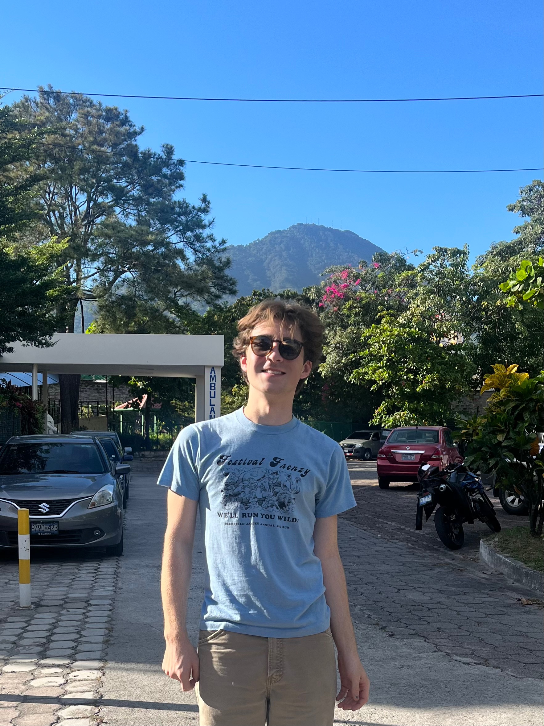 Beau Rass in El Salvador