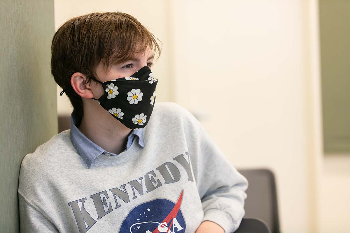Student wearing a face mask 