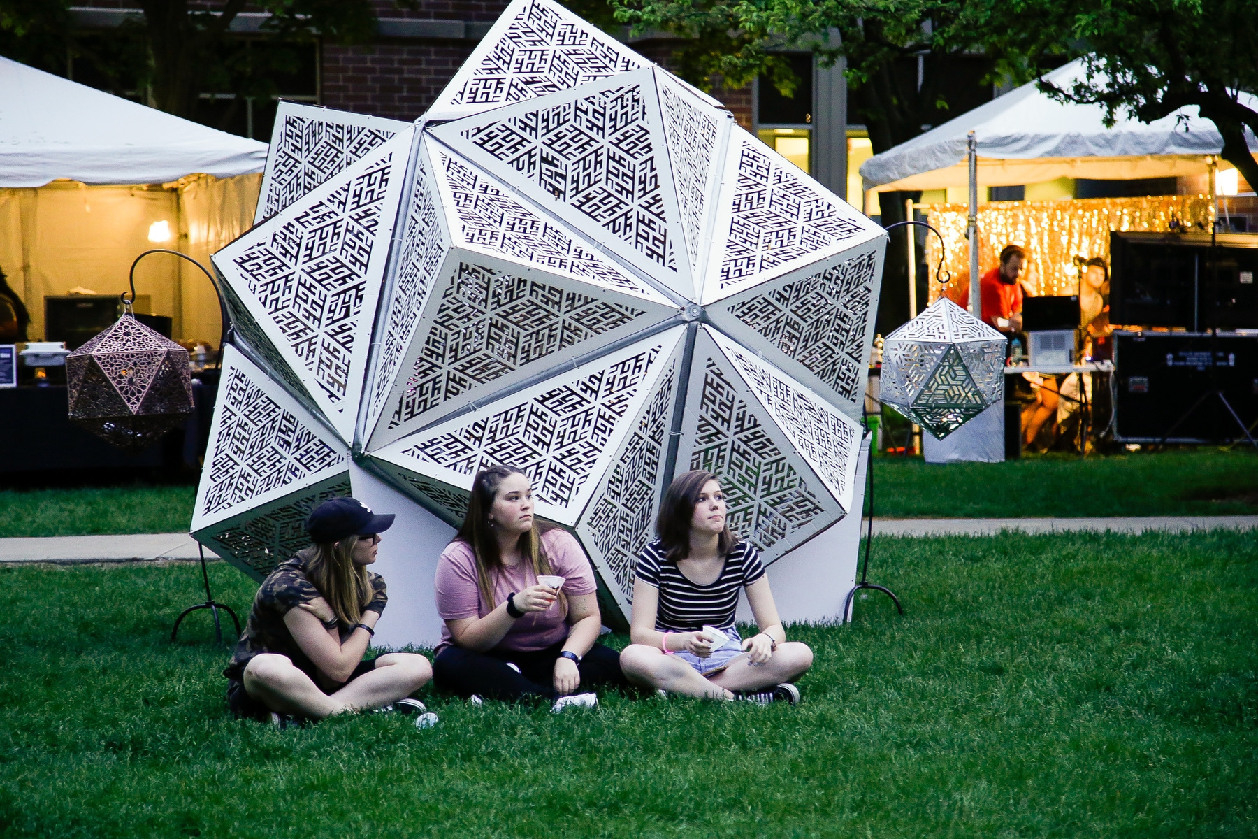 Students celebrate spring at FEST | Multimedia | DePaul University ...