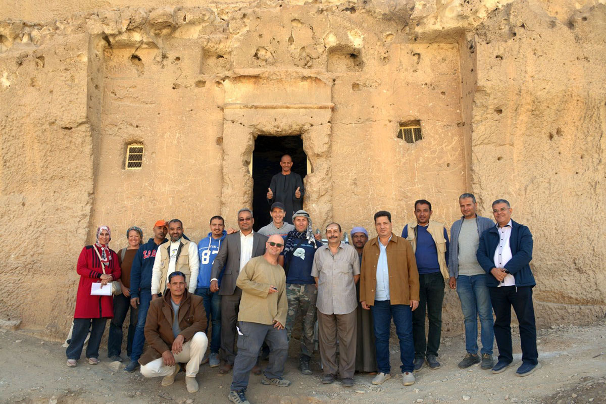 Scott Bucking with field team in Egypt's Eastern Desert