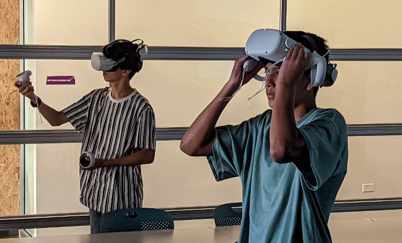 As part of a revamped Chicago Police Explorer program, youth participants spent the summer learning about different career paths, including the realm of technology and communication thanks to the tools in DePaul's Virtual and Augmented Reality Communication Lab. (Image courtesy of