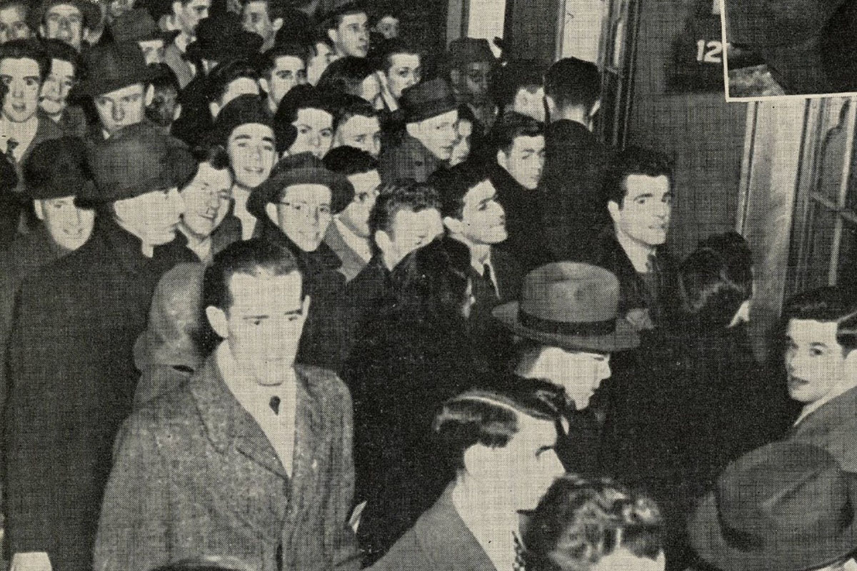 Students wait for the elevators in 1947.