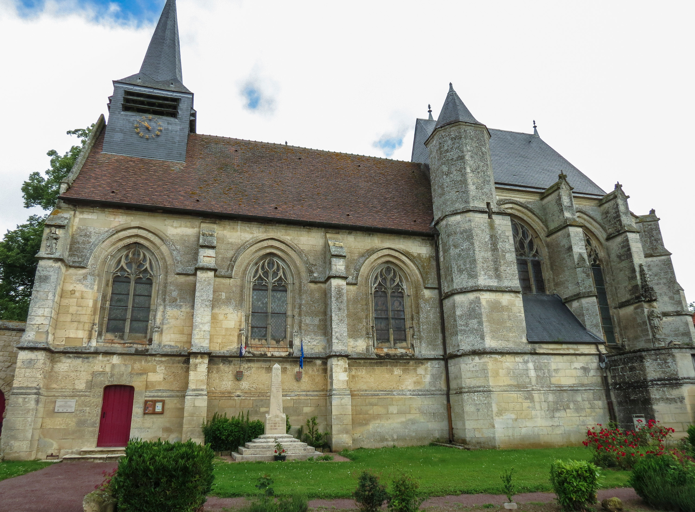 Image of Folleville, France church