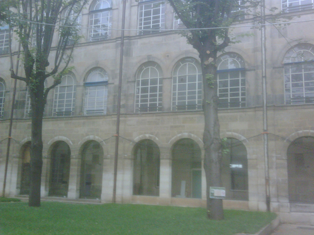 Prison Saint-Lazare, infirmary wing, courtyard